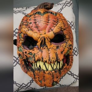 Spirit Halloween Jack-O-Rotten Animotion Mask Jack-O-Lantern Scary Pumpkin